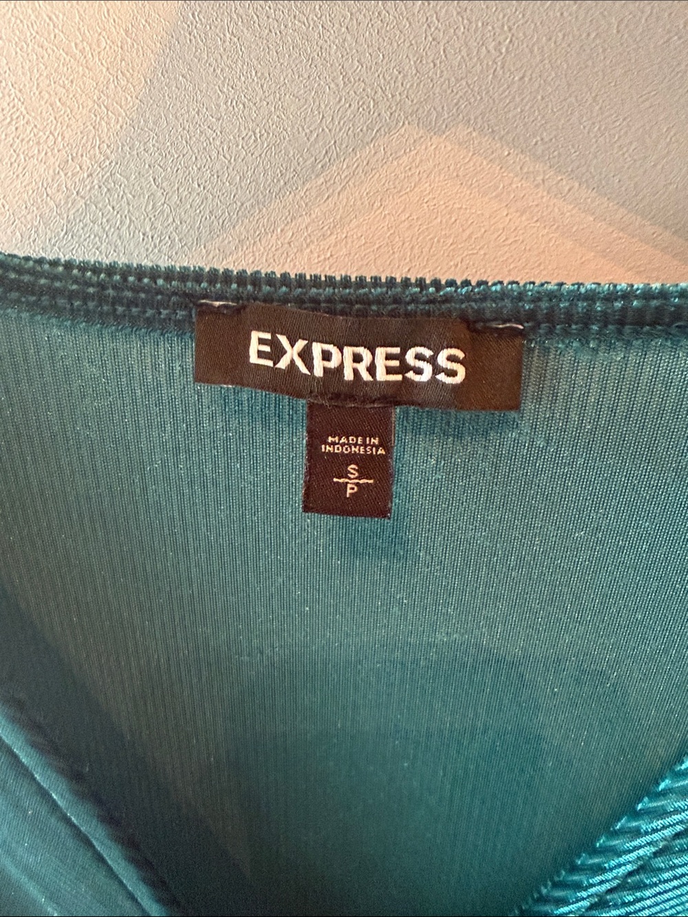 Express Teal Velvet Long-Sleeve Wrap Dress Size Small - Picture 4 of 9